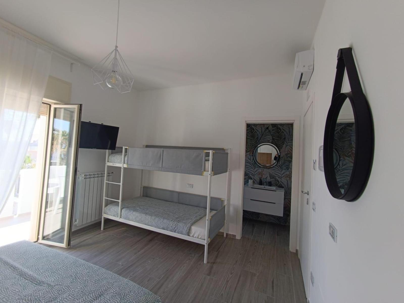 לינה וארוחת בוקר בארי Casa Al Mare Luxury מראה חיצוני תמונה